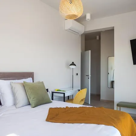 Villa Luxury Envivo With Heated Pool And Professional Gym Komiža