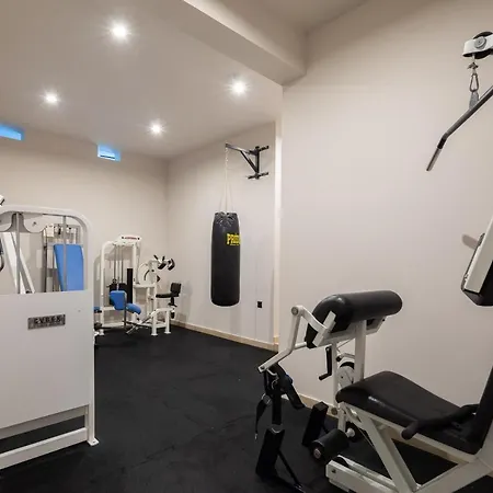 Villa Luxury Envivo With Heated Pool And Professional Gym Komiža