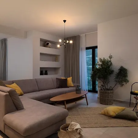 Luxury Envivo With Heated Pool And Professional Gym Villa *
