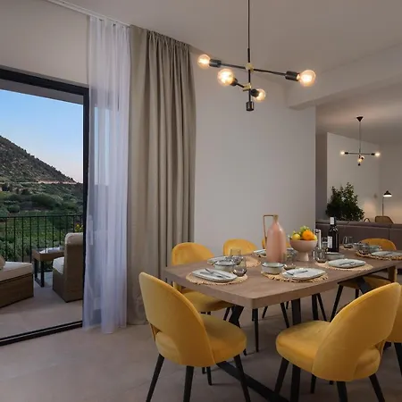 Villa Luxury Envivo With Heated Pool And Professional Gym
