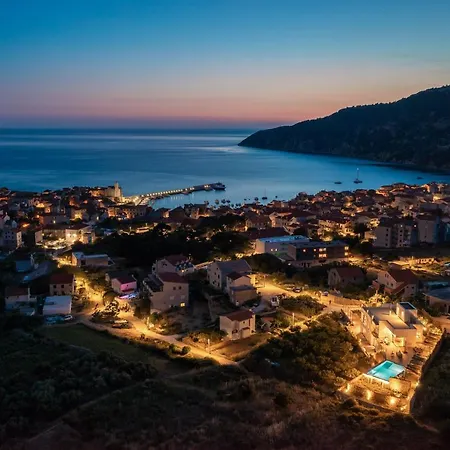 Luxury Envivo With Heated Pool And Professional Gym * Komiža
