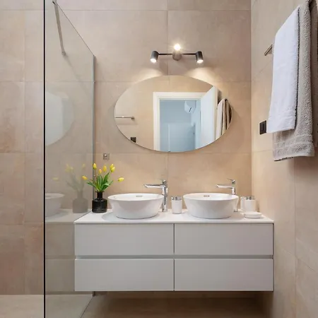 Luxury Envivo With Heated Pool And Professional Gym