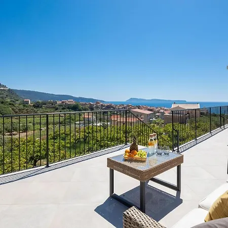 Luxury Envivo With Heated Pool And Professional Gym Villa *