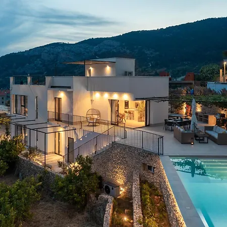 Luxury Envivo With Heated Pool And Professional Gym