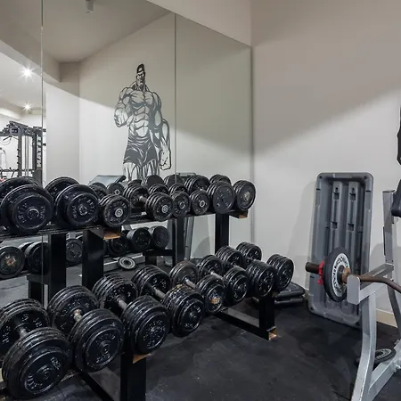 Luxury Envivo With Heated Pool And Professional Gym *
