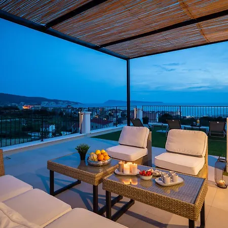 Luxury Envivo With Heated Pool And Professional Gym Villa *