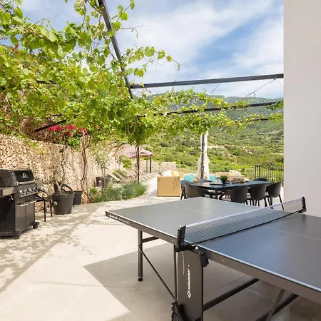 Luxury Envivo With Heated Pool And Professional Gym